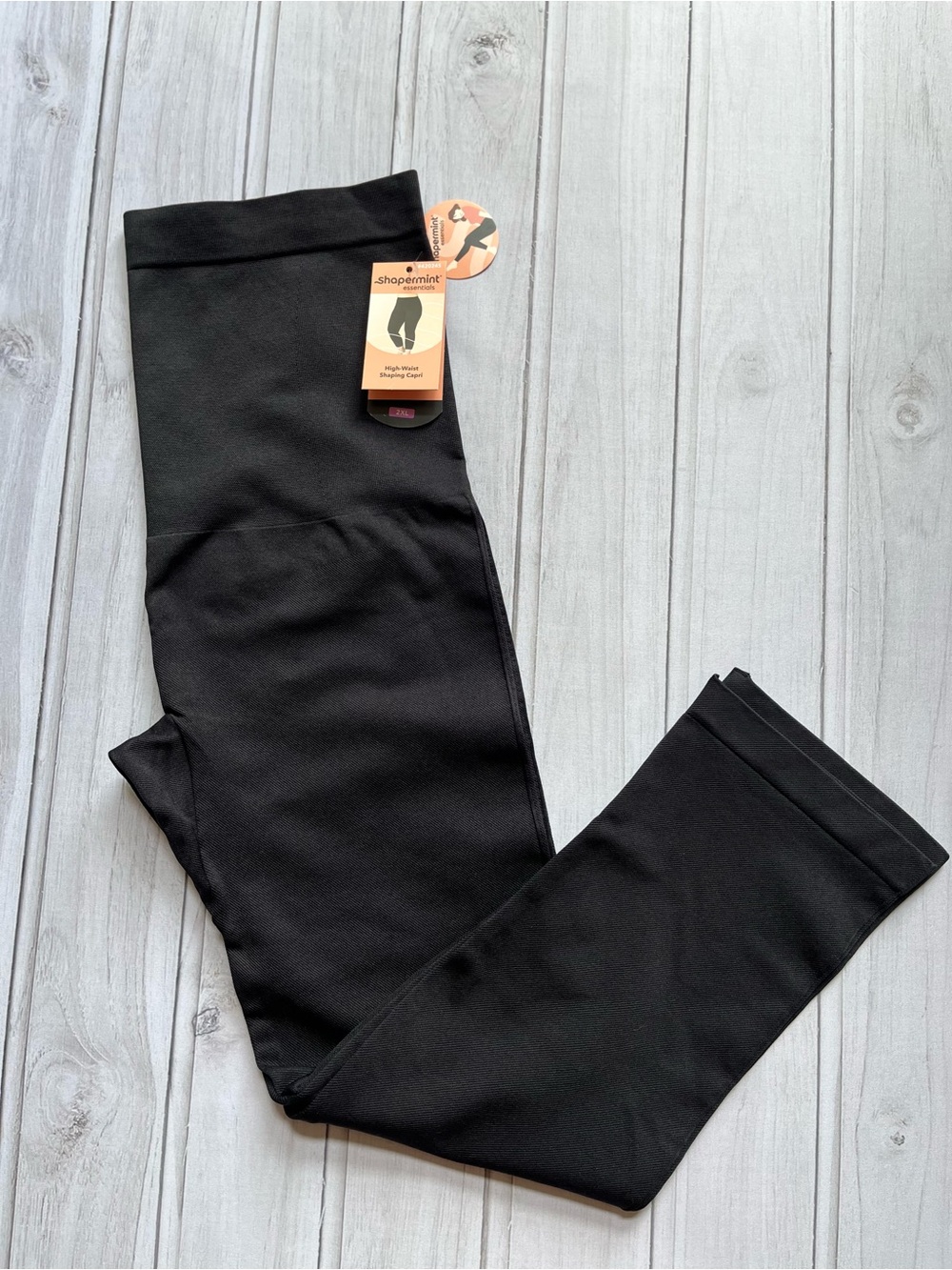 New Shapermint Black high waist shaping capri. Size 2XL